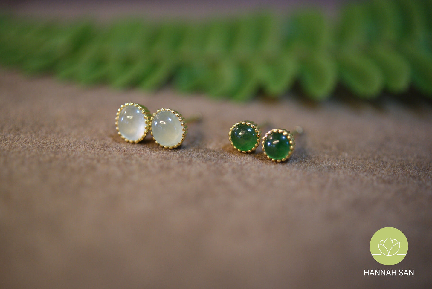 Modern Type A Jadeite Jade Stud Earrings - 18K Gold - Green, White