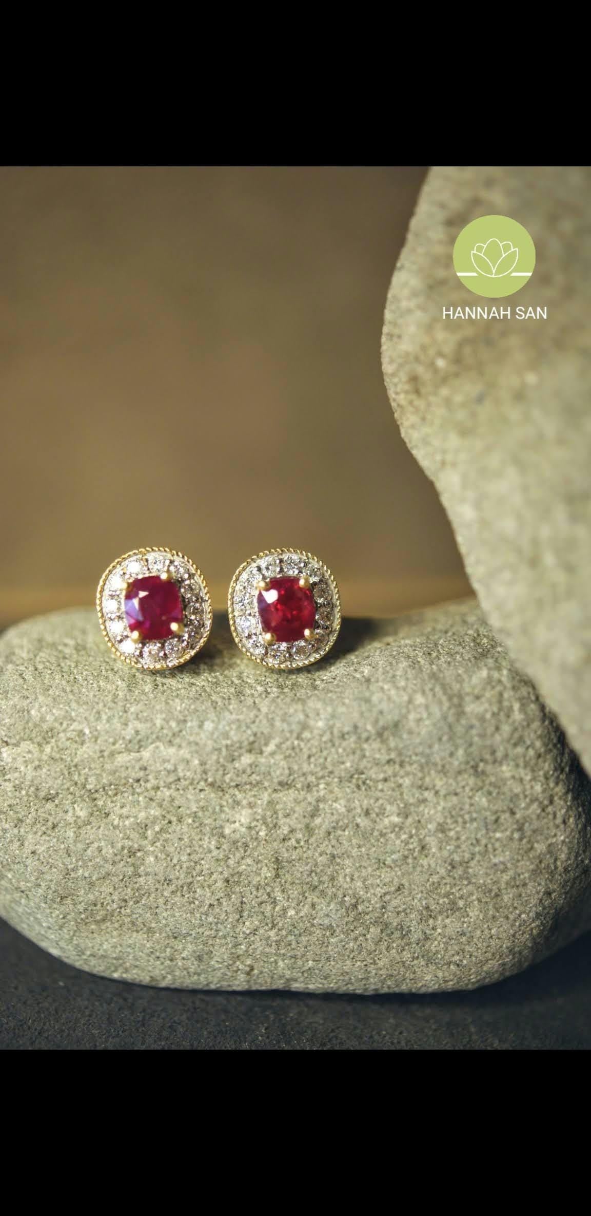 Vivid Red Mogok Natural Ruby Earrings - 18K Gold - Circle